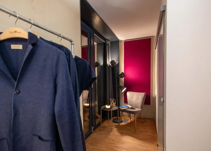 Lollipops-100qm-5bed-parken-view *